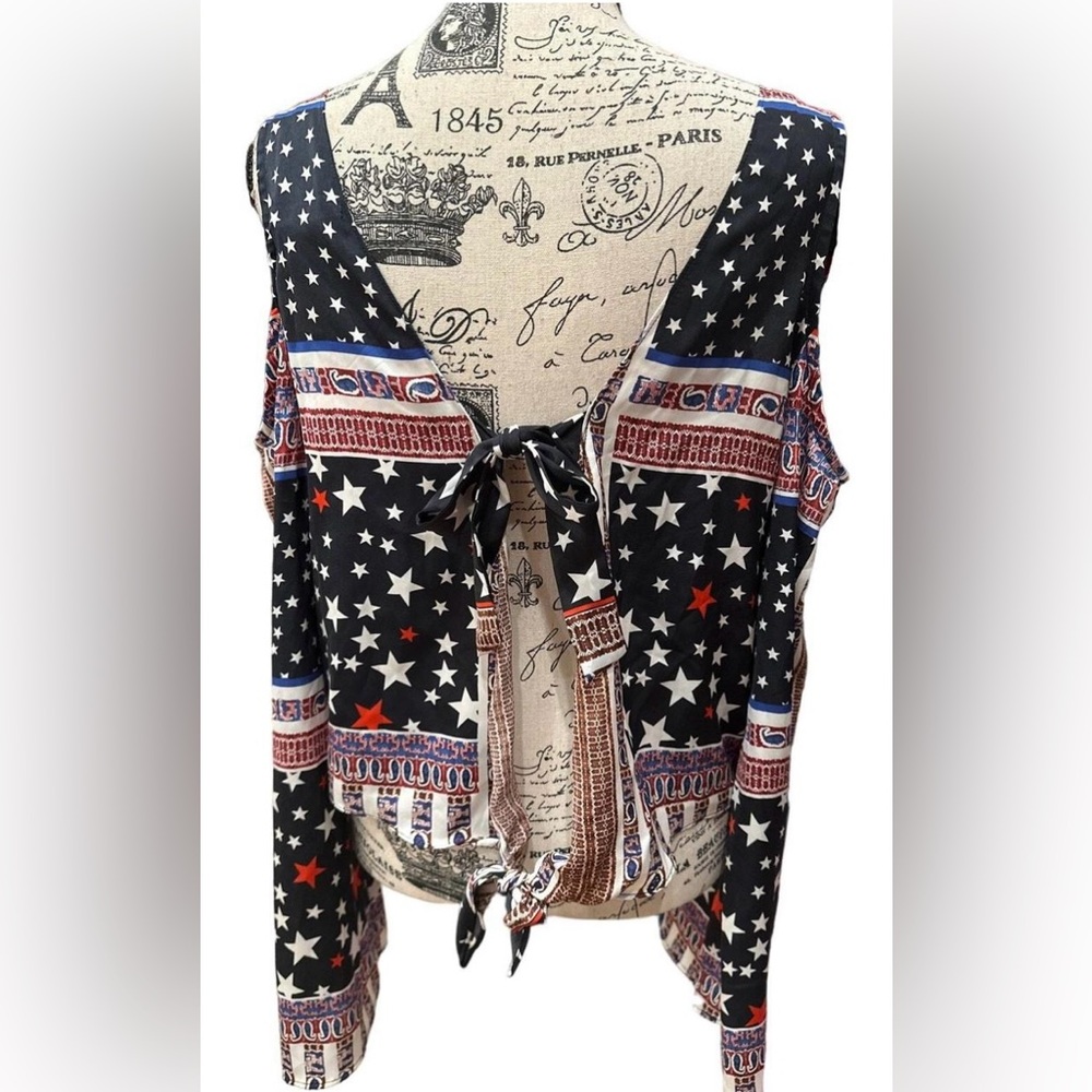 EUC Avec Les Filles Women's Red and Blue
Blouse